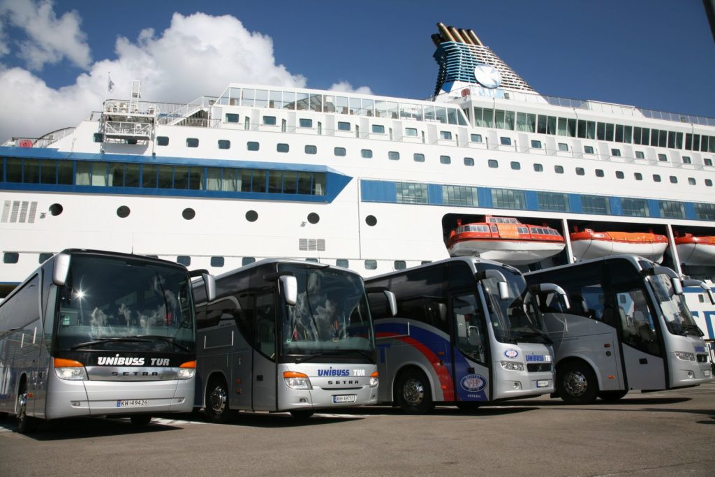Unibuss Tur i sine velmaktsdager. Nå er tre av fem busser i incoming-markedet utenlandske. Foto: Arne Danielsen.